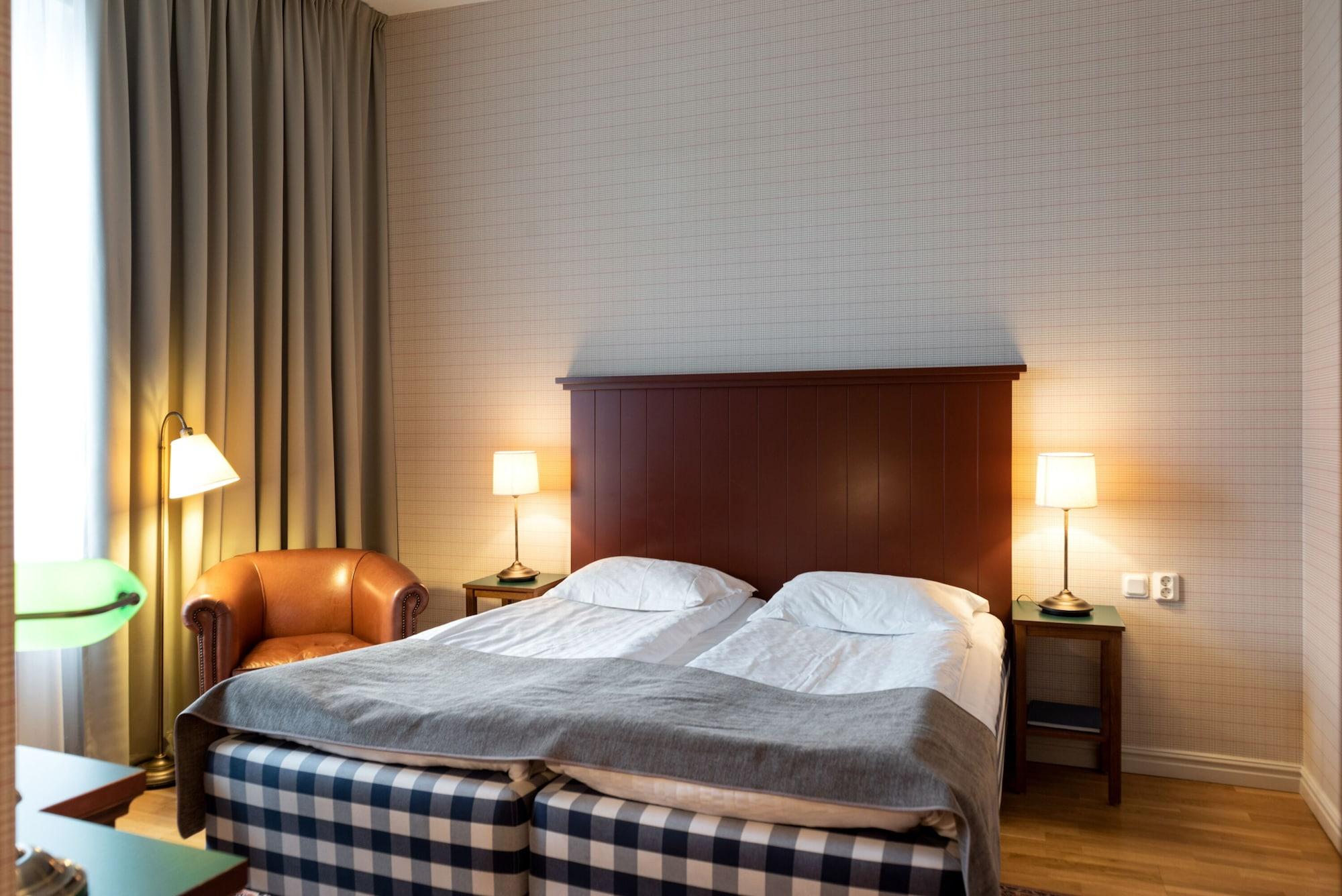 Hotel Bishops Arms Koeping Екстериор снимка