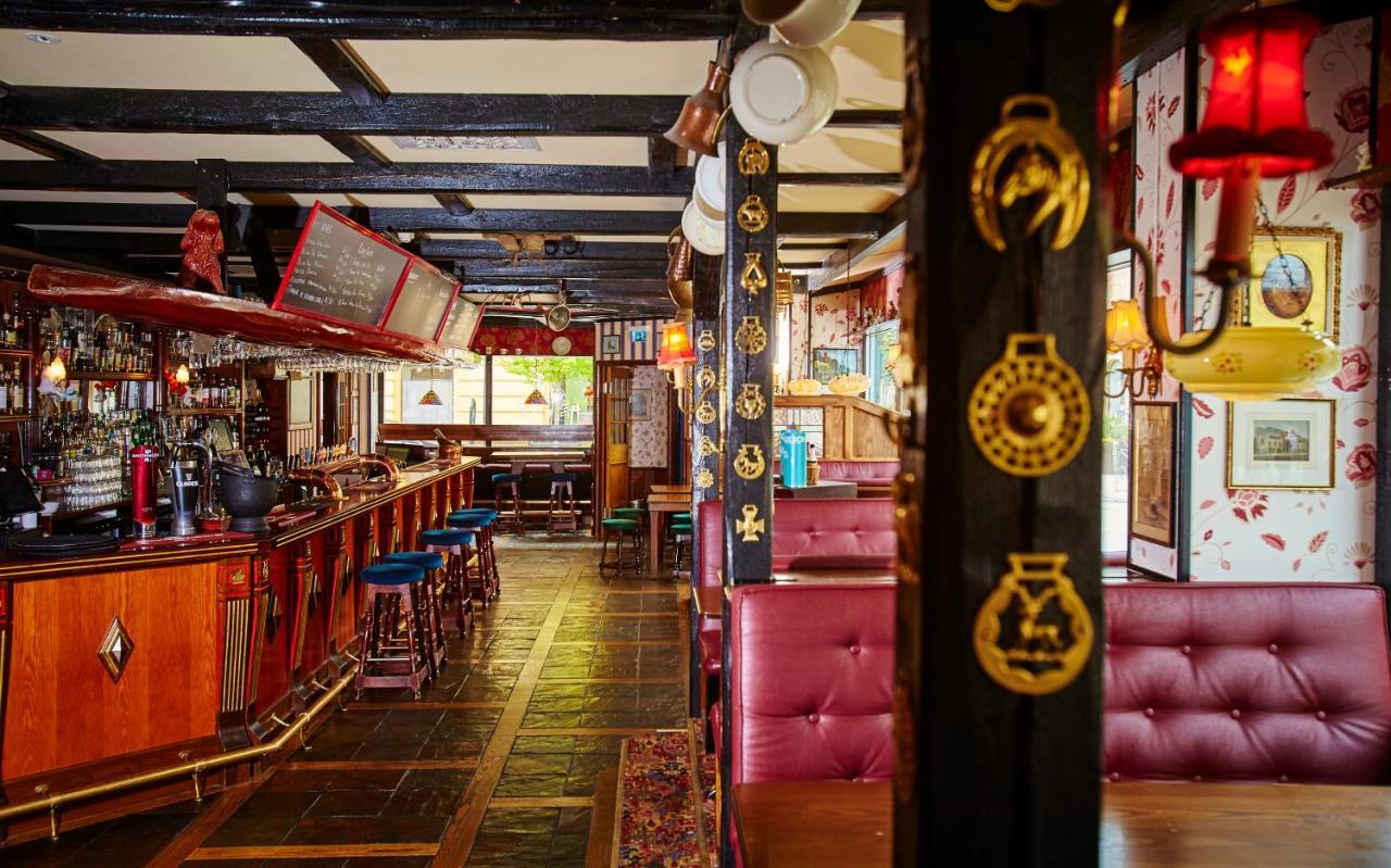 Hotel Bishops Arms Koeping Екстериор снимка