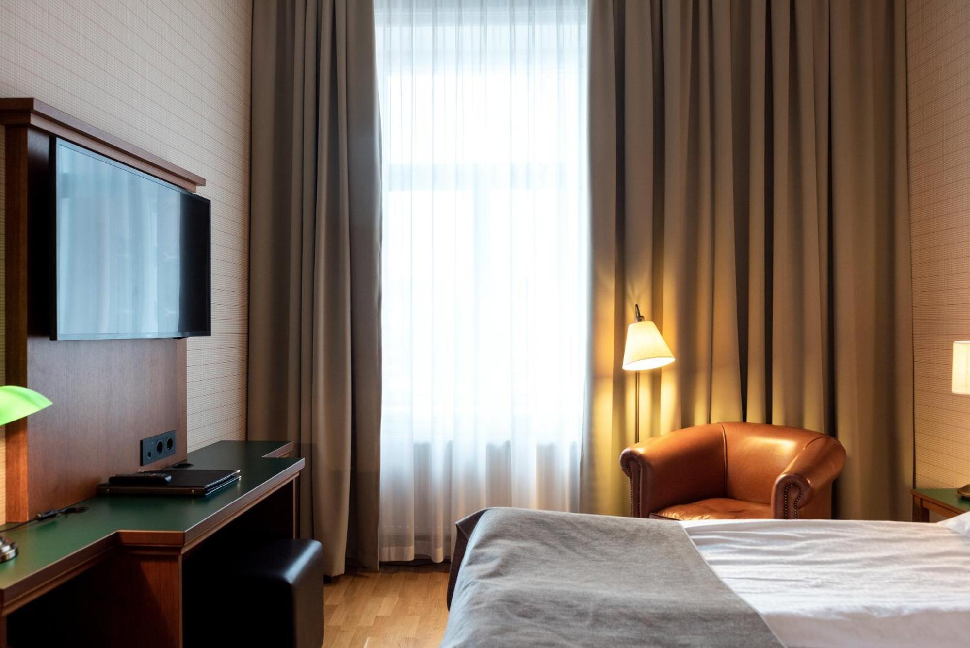 Hotel Bishops Arms Koeping Стая снимка