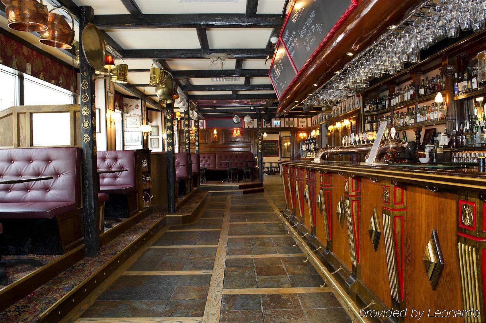 Hotel Bishops Arms Koeping Екстериор снимка