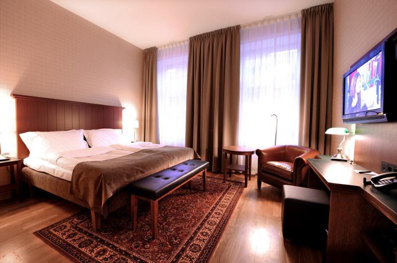 Hotel Bishops Arms Koeping Екстериор снимка