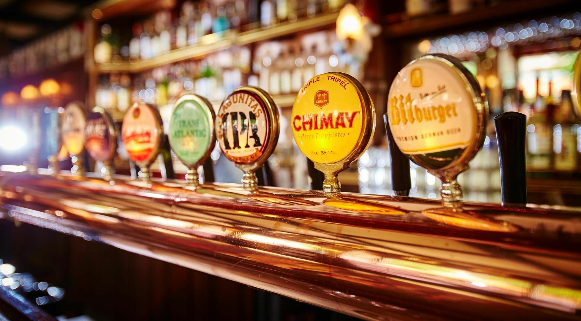 Hotel Bishops Arms Koeping Екстериор снимка